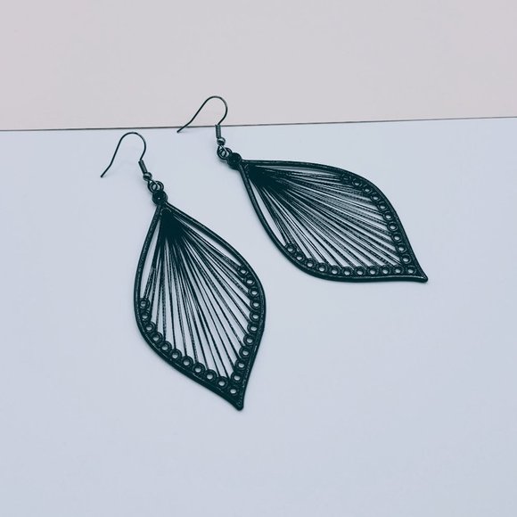 Black String Decorated Leaf Earrings - Picture 3 of 4